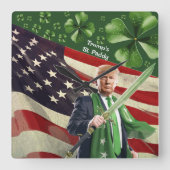 Trumps St. Paddy Quadratische Wanduhr (Vorderseite)