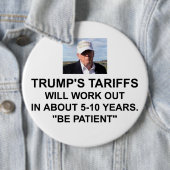 Trumps Zollknopf Button (Beispiel)