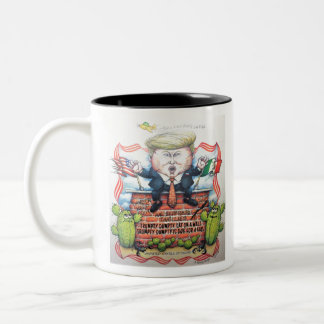 TRUMPTY DUMPTY SAT AUF EINER WAND ZWEIFARBIGE TASSE