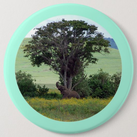 Trunk to Breeze - Ngorongoro Afrikanischer Elefant Button (Vorderseite)