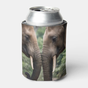 "Trunk to Trunk: Eine sanfte ElefantenEmbrace" Dosenkühler