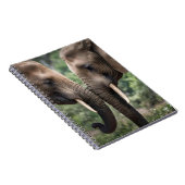"Trunk to Trunk: Eine sanfte ElefantenEmbrace" Notizblock (Rechte Seite)