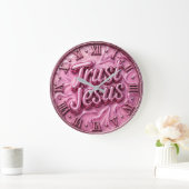 Trust Jesus Pink Marble Große Wanduhr (Zuhause)