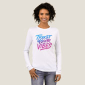 "Trust Your Vibes - Neon Graffiti T-Shirt" Tri-Blend Shirt (Vorderseite voll)