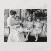 Tsarina of Russia with Olga, Tatiana and Maria Postkarte (Vorderseite)
