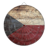 Tschechische Republik-Flagge auf altem hölzernem Dartscheibe (vorne)