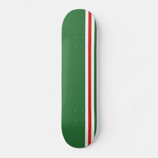 Tschetschenische Flagge Skateboard (Vorderseite)