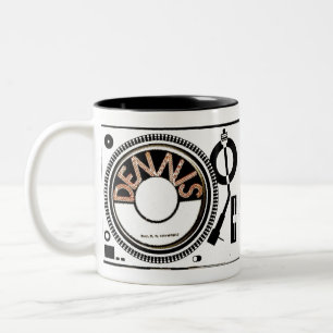 TST/DENNIS TURNTABLE MERCHANDISE ZWEIFARBIGE TASSE