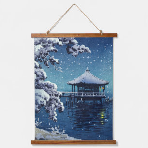 Tsuchiya Koitsu - Schnee auf dem Ukimido in Katada Wandteppich Mit Holzrahmen