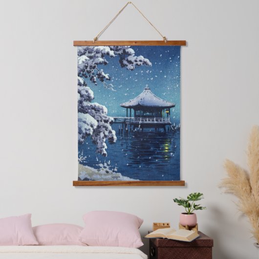 Tsuchiya Koitsu - Schnee auf dem Ukimido in Katada Wandteppich Mit Holzrahmen (Schlafzimmer)