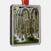 Tubas Silbernes Ornament (Rechts)