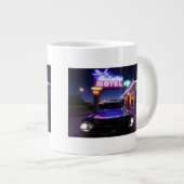 Tucumcari, New Mexico, Vereinigte Staaten. Route 6 Jumbo-Tasse (Vorderseite Rechts)