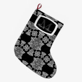 Tudor Rose Damask (weiß) (Monogramm) Großer Weihnachtsstrumpf (Vorderansicht (hängend))