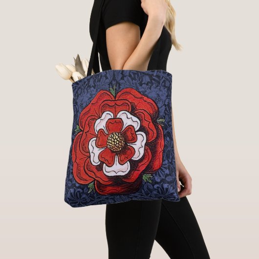 Tudor Rose Rot und Weiß Tasche (Von Nahem)