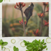 Tui-Vögel auf Neuseeländischem Leinenstrauch Geschirrtuch (Gefaltet)