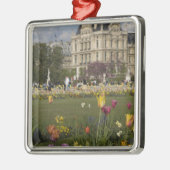 Tuileries Garden, Louvre, Paris, Frankreich Silbernes Ornament (Links)