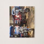 Tuk Tuk Ausstellungsraum… Udon Thani, Isaan, Puzzle (Vertikal)