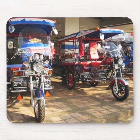 Tuk Tuk Showroom ... Udon Thani, Isaan Mousepad (Vorne)