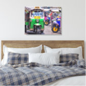 Tuk Tuks in Bankok, Thailand Leinwanddruck (Insitu (Schlafzimmer))