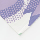 Tulip Design: helle violette Blüte. Fleecedecke (Ecke)
