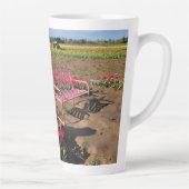 Tulip Farm in Oregon Milchtasse (Rechts)