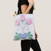 Tulip Heart auf einer Tasche (Von Nahem)