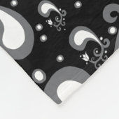 Tulip Paisley Floral, abstrakt, schwarz und weiß Fleecedecke (Ecke)