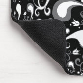 Tulip Paisley Floral, abstrakt, schwarz und weiß Mousepad (Ecke)