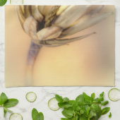 Tulip Poplar Empty Seed Pod Geschirrtuch (Gefaltet)