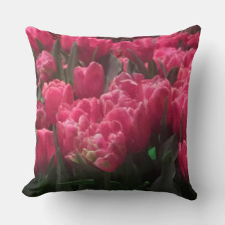 Tulip Throw Kissen von Shannon Ruther of HAS Jewel