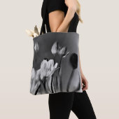 Tulips Black and White Tote Bag Tasche (Von Nahem)