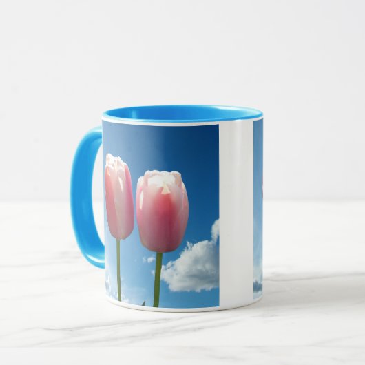 Tulips Blume in blauem Himmel Tasse (Vorderseite Links)