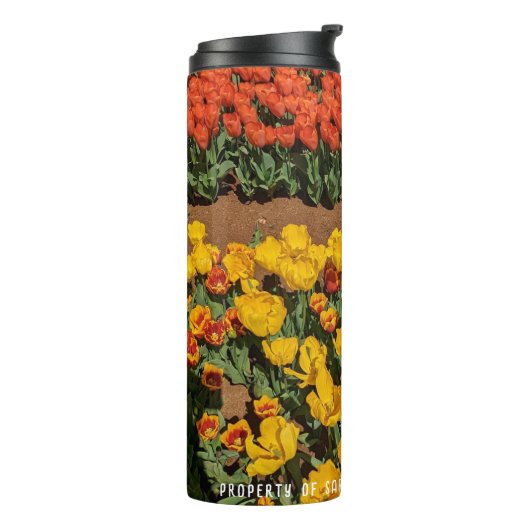 Tulips-Blume Zeilen mit benutzerdefiniertem Text Thermosbecher (Nach links gedreht)