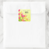 Tulips Bouquet Monogram Quadratischer Aufkleber (Tasche)
