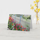 Tulips Garden Along White Picket Fence Foto Karte (Gelbe Blume)