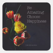 Tulips in der Dunkelheit Quadratischer Aufkleber (Vorderseite)