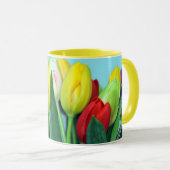Tulips in der Springtime-Tasse Tasse (VorderseiteRechts)