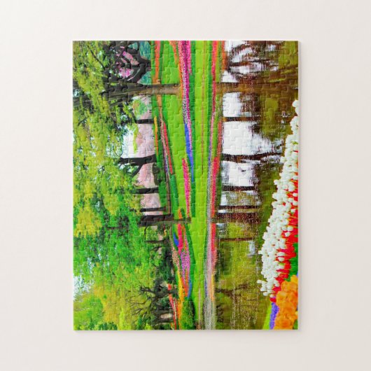 Tulips in Springtime Garden Pond farbenfroh Puzzle (Vertikal)