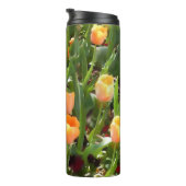 Tulpe-orange Feld Thermosbecher (Nach rechts gedreht)