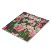 Tulpen mit Vintagem Rosa Fliese (Seite)
