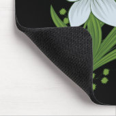 Tulpen und Osterglocken Blumen schwarzer Hintergru Mousepad (Ecke)