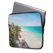 Tulum-Strand Laptopschutzhülle (Vorderseite Links)