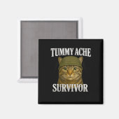 Tummy Ache Survivor Cat Meme Funny Kitten Geschenk Magnet (Vorderseite/Rückseite)