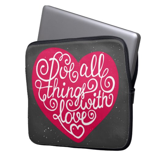 Tun Sie alle Sachen mit Liebe-Rot Laptopschutzhülle (Vorderseite Links)