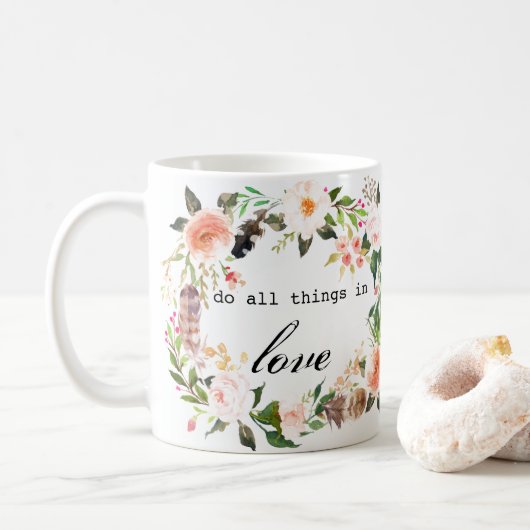 "Tun Sie alles in Liebe" Aquarellkaffeemarke Tasse (Mit Donut)