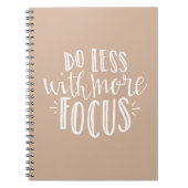 Tun weniger Zitat KUNDENSPEZIFISCHES Notizblock (Vorderseite)