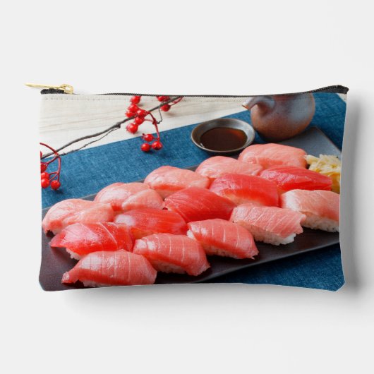 Tuna Parade Pouch – Elegant Sushi Design Zubehörtasche (Vorderseite)
