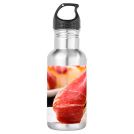 Tuna sushi dipped in soy sauce - close up shot edelstahlflasche