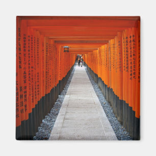 Tunnel der roten Schreintore bei Fushimi Inari, Magnet