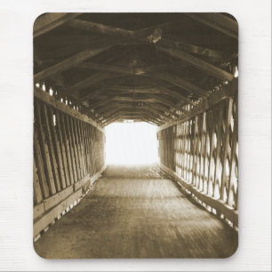 Tunnel des Lichts Mousepad